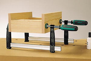 WOLFCRAFT - Serre-joint à vis - Rail acier galvanisé - 120-300mm - large