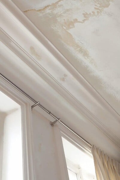 V33 PEINTURE - Peinture murs et plafonds Blanc SOS Tâches - 1L - large