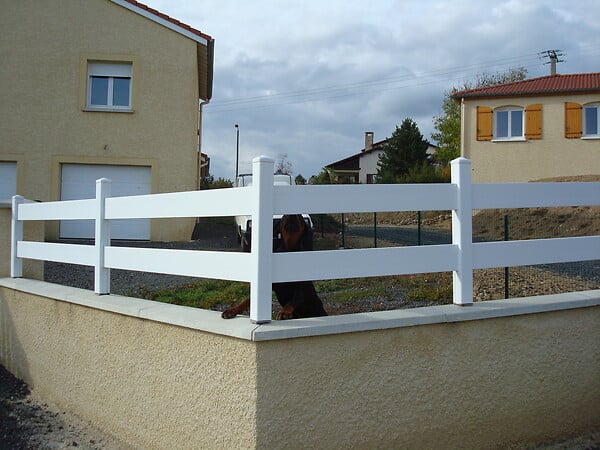 Poteau de clôture PVC blanc 80x80mm - H.240cm - large