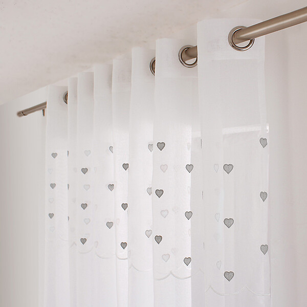 C MA DECO - Voilage blanc brodé petits cœurs gris - 8 œillets 140x240cm - large