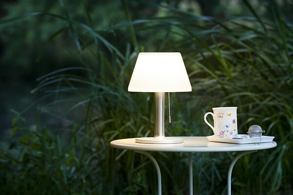 GALIX - Lampe de table solaire très éclairante - large