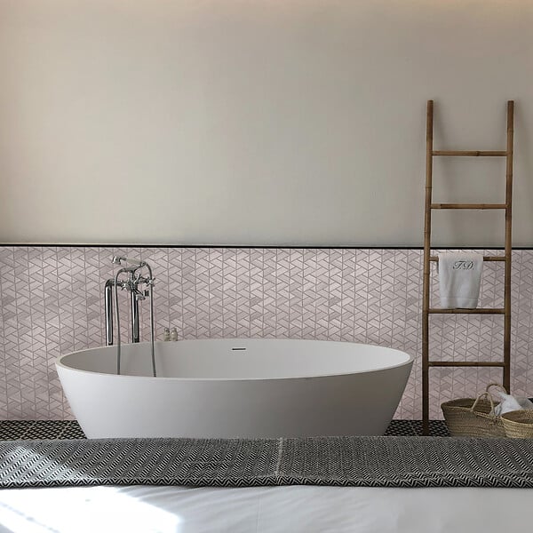 MAT INTER - Mosaïque HAKU en marbre wooden lisse et martelé - large