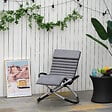 OUTSUNNY - Chaise longue à bascule pliable rocking chair design contemporain avec matelas revêtement aspect daim métal textilène gris noir - vignette