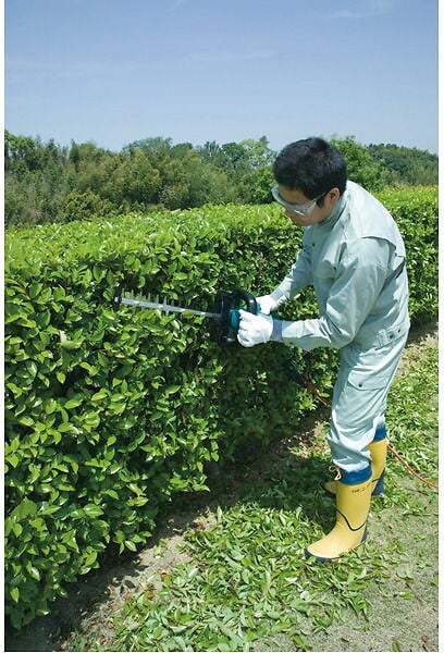 MAKITA - Taille-haie Pro MAKITA UH7580 670W - 75cm - large