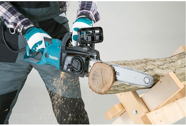 MAKITA - Tronçonneuse électrique MAKITA UC4051AK 2000W 40cm avec kit d'accessoires - large