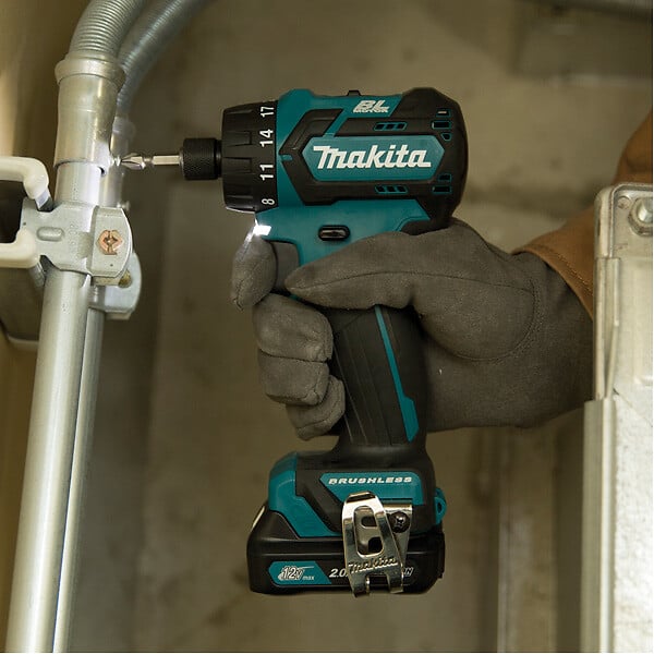MAKITA - Perceuse Visseuse Sans Fil - 12 V Cxt Li-ion 2 Ah - 0,88 Kg - large