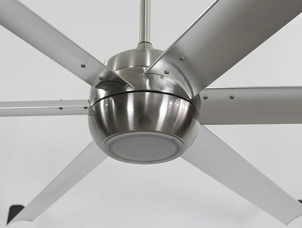 KLASSFAN - Ventilateur de plafond DC argent avec pales en aluminium 236cm et lumière pour 125m2 - large