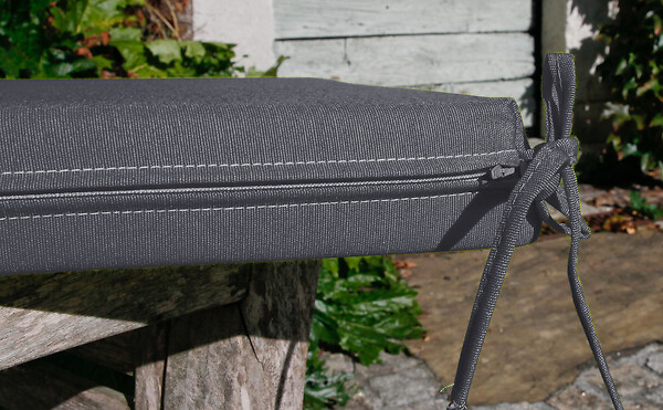 ANJOSA - Assise pour salon bas tressée 57x50x5CM gris perle - large