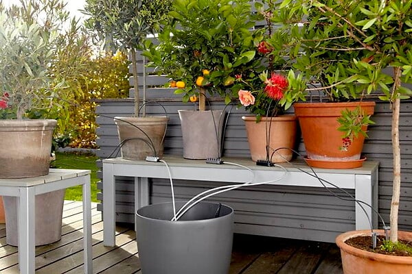 GARDENA - Kit arrosage automatique 36 pots - Pompe 14V - Minuterie - large