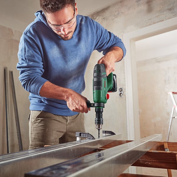 BOSCH - Perforateur rotatif 4-en-1 - 18V - 2,0J SDS plus - large