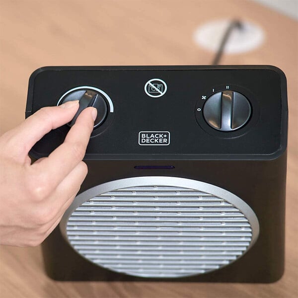 BLACK+DECKER - Radiateur/ventilateur Black & Decker compact 2000 W pour des espaces 15 m2, couleur noir - BXSH2003E BLACK & DECKER - large