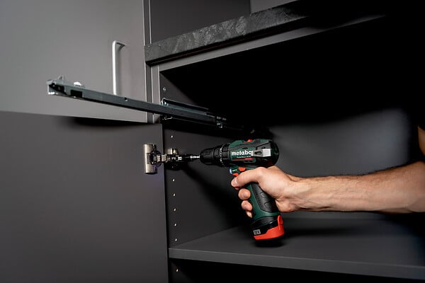 METABO - Coffret Perceuse à  percussion 12 V sans fil PowerMaxx SB BL 2 x 2,0 Ah Li-Power, LC12 - large