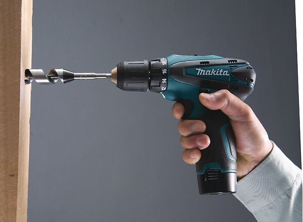 MAKITA - Perceuse visseuse sans fil - 10,8 V Li-Ion 1,3 Ah - Ø 10 mm - 1 kg - large