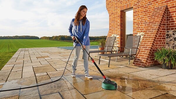 BOSCH - Nettoyeur Aquasurf 280 pour surfaces planes (patios et d’allées) - large