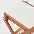 OVIALA - Lot de 2 chaises pliantes en bois d'eucalyptus et textilène blanc - Sete - vignette