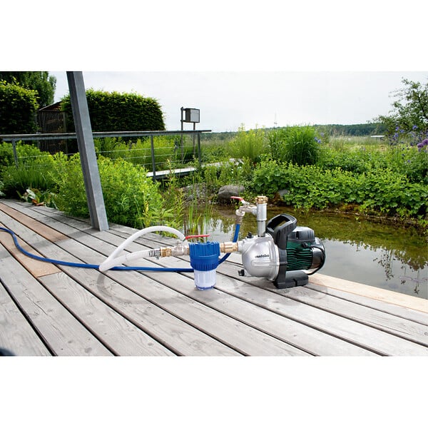 METABO - Pompe de jardin P 3300 G - 900W - Débit max. 3300 L/h - hauteur d'aspiration max. 8 m - large
