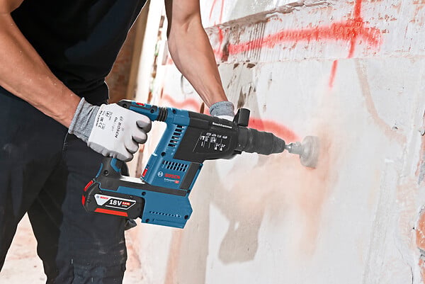 BOSCH PRO - Perforateur BOSCH GBH 18V-26 Solo Click&Go L-BOXX - large