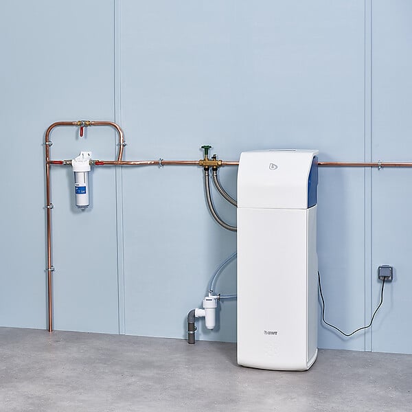BWT - Adoucisseur D'eau Connecté Perla Sphère Bwt Xl - 20l - Avec Mise En Service - large