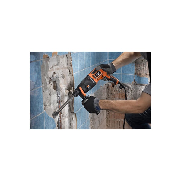 AEG - Aeg - Perforateur Burineur Sds-plus 24 Mm 800 W 2.4 J Revêtement Softgrip - Kh 24ie - large