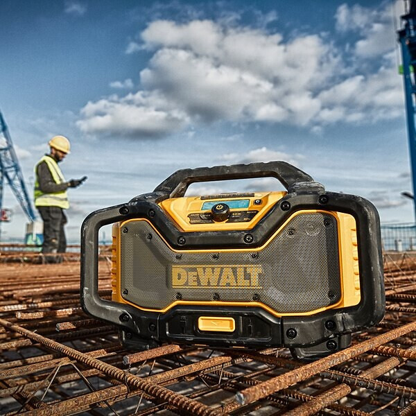 DEWALT - Premium radio sur secteur ou batteries XR 12V / 18V / 54V  DCR027-QW - large