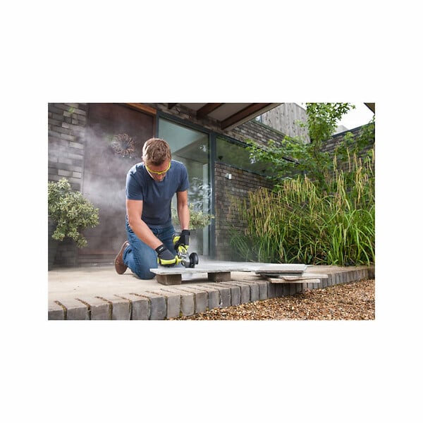 RYOBI - Pack RYOBI Meuleuse d'angle brushless R18AG7-0 - 18V One+ - 1 batterie 2.0Ah - 1 chargeur rapide RC18120-120 - Kit 6 disque 125 mm - large
