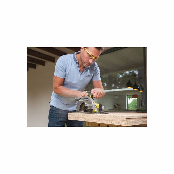 RYOBI - Pack RYOBI Scie circulaire R18CS7-0 - 18V One+ Brushless - 1 Batterie 2.0Ah - 1 Chargeur rapide - large