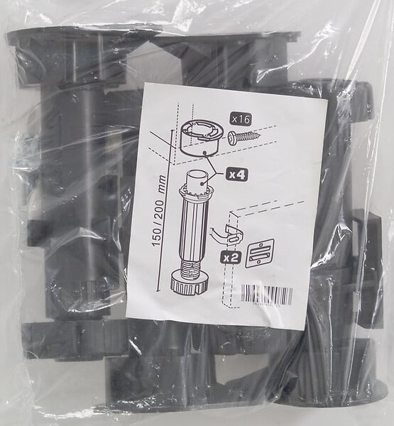 BAR PLUS - Sachet de 4 pieds de cuisine plastique noir réglable 15 à 22cm - large