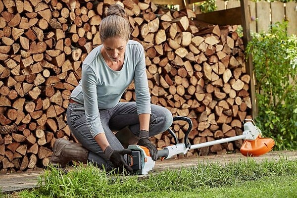 STIHL - Coupe Bordure FSA 57 - AK10+AL101 - large
