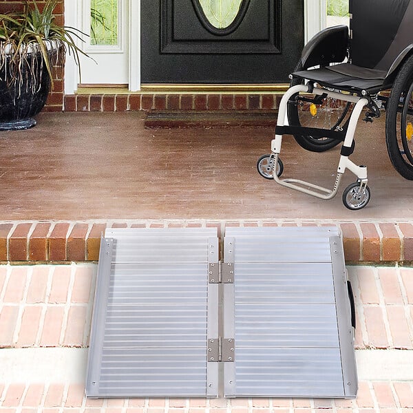 HOMCOM - Rampe de fauteuil roulant rampe de chargement antidérapante pliable avec bordures de sécurité max. 270 Kg alu. - large