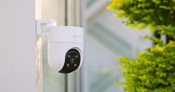 EZVIZ - Camera rotative exterieure FULL HD - H8C - large