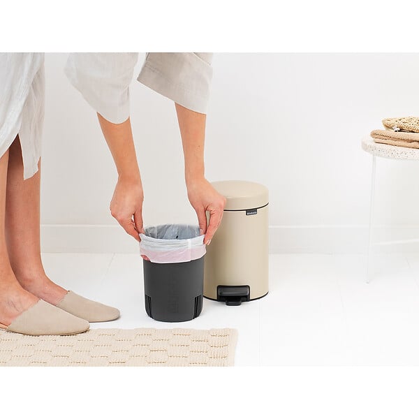 BRABANTIA - Poubelle à pédale en acier NewIcon - Soft Beige - 3L - large