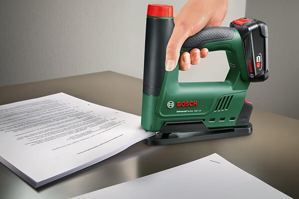 BOSCH - Agrafeuse sans-fil UniversalTacker 18V-14 outil seul - large