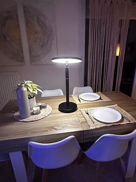 LUMIHOME - Lampadaire LED solaire USB - Noir - Hauteur modulable - large