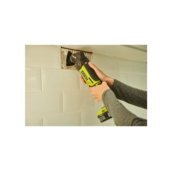RYOBI - Pack RYOBI Multitool R18MT-0 - 18V One+ - 1 batterie 2.0Ah - 1 chargeur rapide RC18120-120 - large