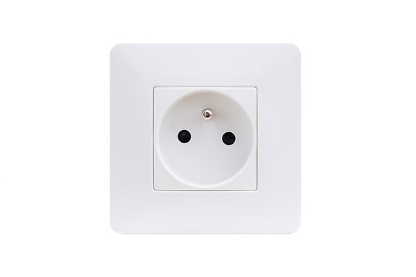 MC KENZIE - Prise 16A puits avec terre complet Simply - Blanc - large