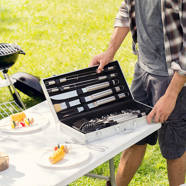TECTAKE - Mallette barbecue 18 accessoires - large