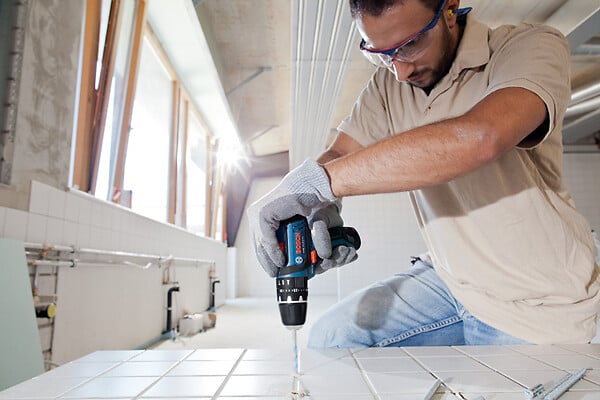 BOSCH PRO - Perceuse à percussion sans fil 12V - GSB 12V-15 - 30 Nm - large