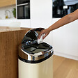 KITCHEN MOVE - Poubelle automatique inox LARGO crème 42L - vignette