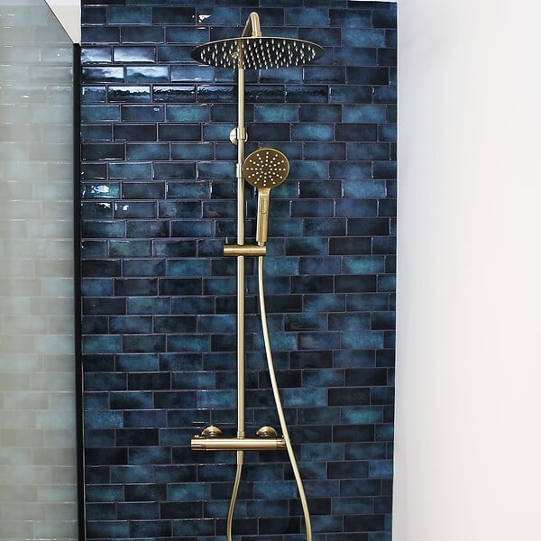 ESSEBAGNO - Luisa colonne de douche thermostatique or brossé - large