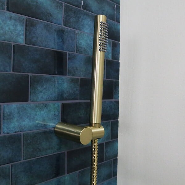ESSEBAGNO - Luisa combiné support de douche or brossé 3 pièces - large