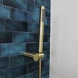 ESSEBAGNO - Luisa combiné support de douche or brossé 3 pièces - vignette
