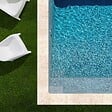 RO'MA NATURE - KIT COMPLET - Margelles pour piscine 4x4m en Travertin Beige Light (avec colle, joint, hydrofuge ...) - vignette