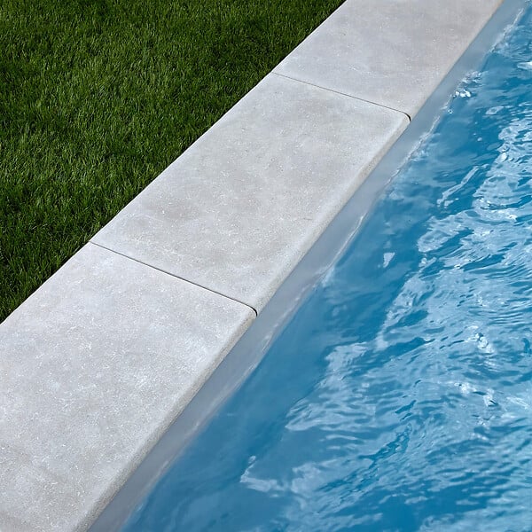 RO'MA NATURE - KIT COMPLET - Margelles pour piscine 10x5m en Pierre Atlas Gris (avec colle, joint, hydrofuge ...) - large