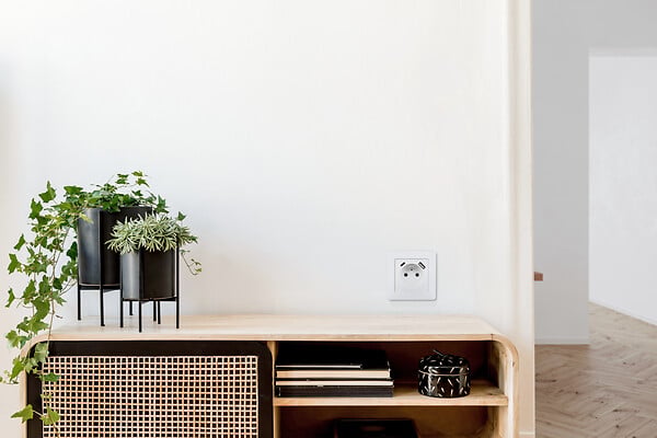 MC KENZIE - Prise 16A 2P+T avec chargeur USB A+C Simply - Blanc - large