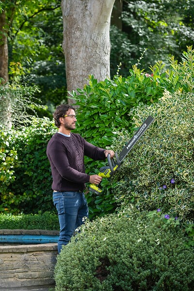RYOBI - Taille-haies sans fil 50cm - 18V ONE+ - Lame acier trempé - large