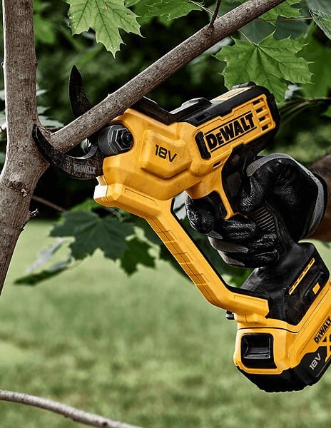 DEWALT - Elagueuse 18V DEWALT DCMPP568N-XJ - large