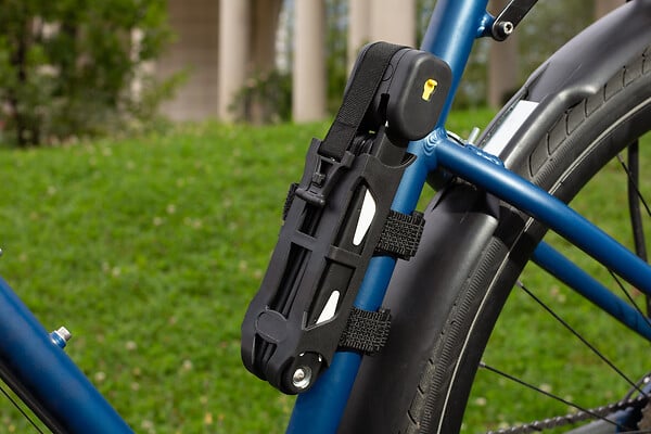 MASTER LOCK - Antivol pliant avec liens en acier cémenté - 950mm - Support de fixati - large
