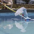WERKAPRO - Aspirateur piscine   avec roulette,brosse et filet - vignette