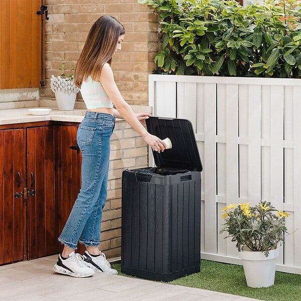 TOOMAX - Poubelle de jardin 80 Litres Noire 38 x 38 x H65 cm Couvercle à pression TOOMAX - large