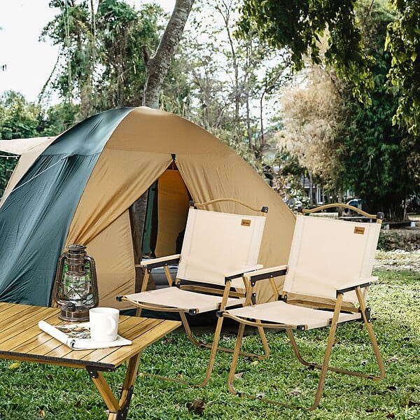 OUTSUNNY - Lot de 2 chaises de plage camping pliantes - poignée - structure acier aspect bois oxford beige - large